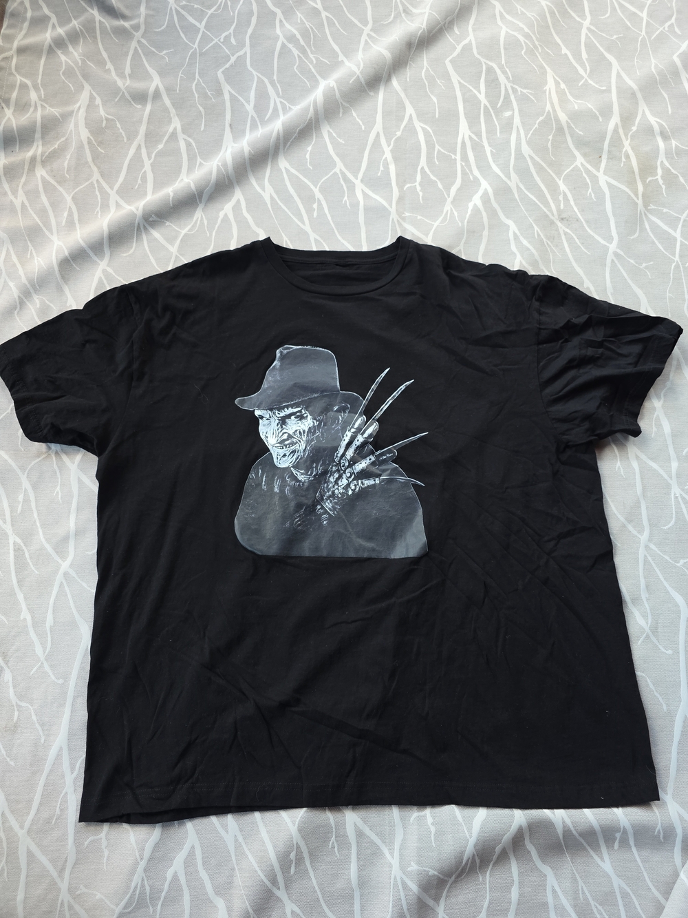 Source Unknown Black Graphic Horror Crew Neck Tee